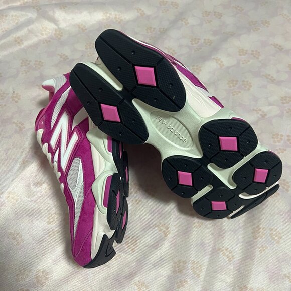 New Balance 9060 Purple Women's Sneakers - Picture 7 of 7